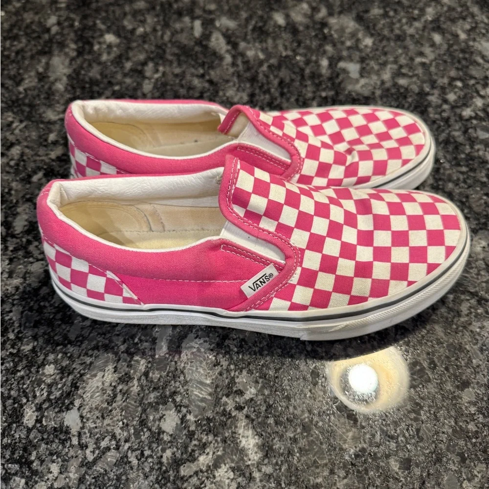 VANS Kids Pink Checkered Slip-On Shoes - Picture 2 of 5